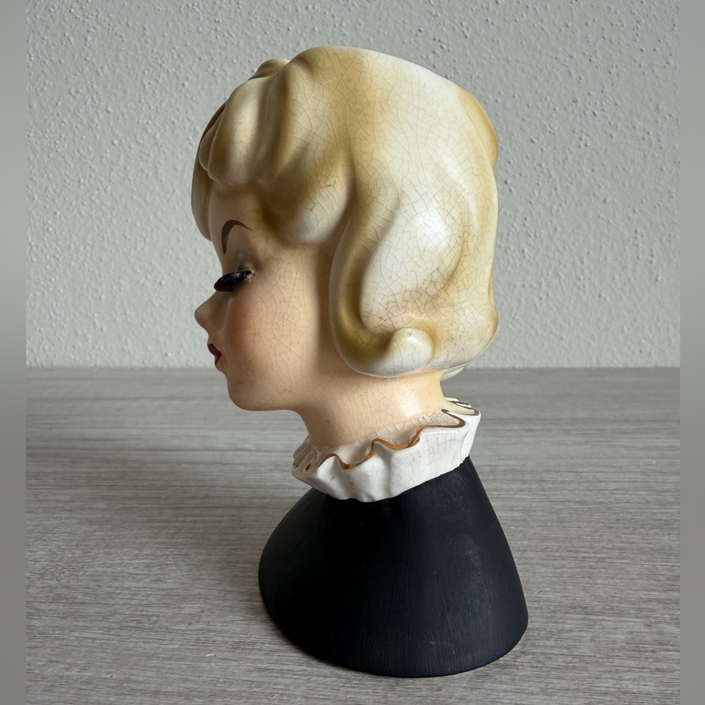 Vintage 1964 Inarco E-2006 Lady Head Vase with Black Top 5 1/2” - Picture 3 of 16
